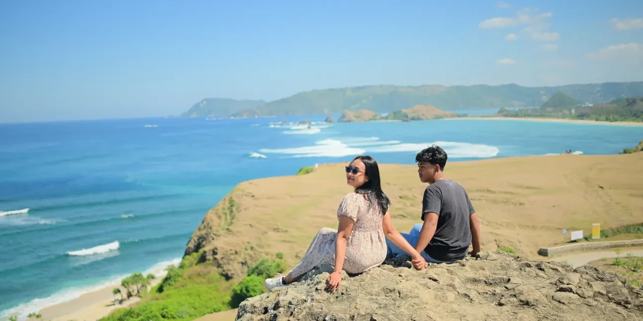 Lombok Private Sade Village, Kuta Beach, Seger Hill, and Tanjung Aan Day Tour