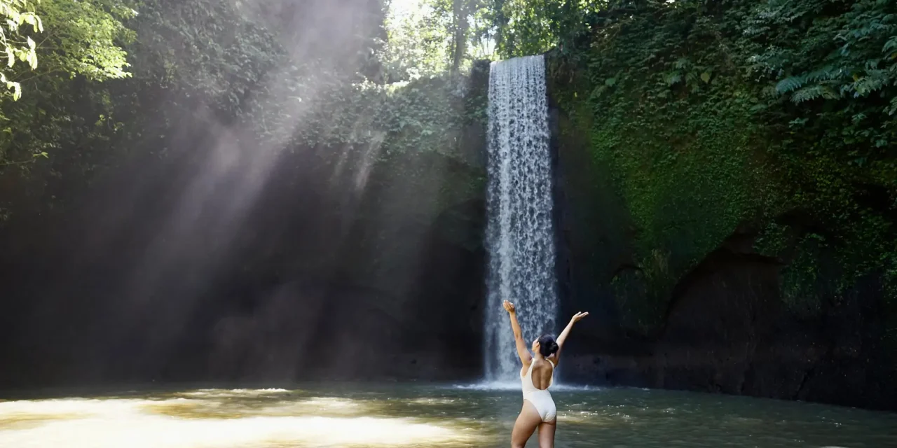 Ubud: Private Scenic Waterfalls and Rice Terraces Tour