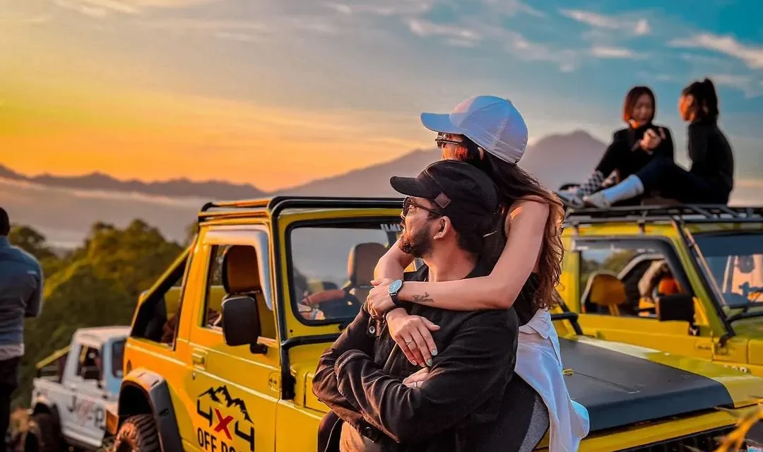 4WD Jeep Sunrise Tour With Transfer