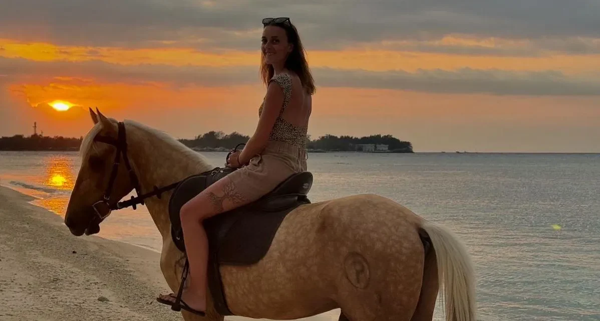 Gili Trawangan Sunrise Beach Horse Riding Experience